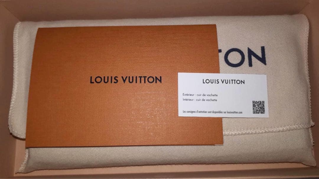 LOUIS VUITTON エピジッピー ウォレット ブラック 新品