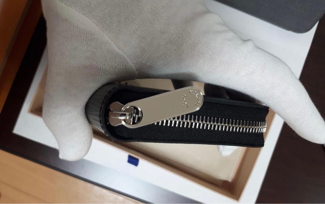 LOUIS VUITTON エピジッピー ウォレット ブラック 新品