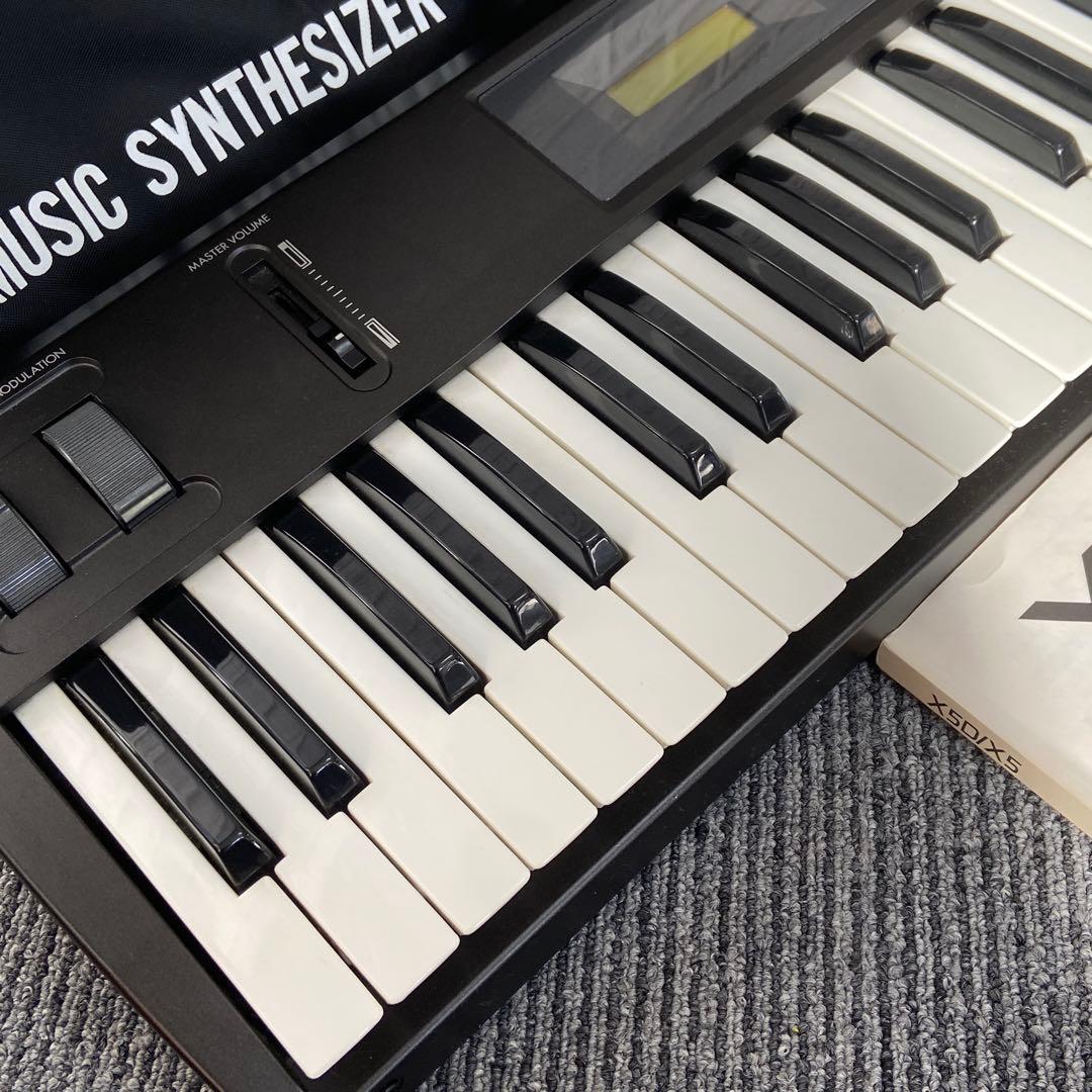 美品⭐️KORG X5D シンセサイザー 専用ケース付き