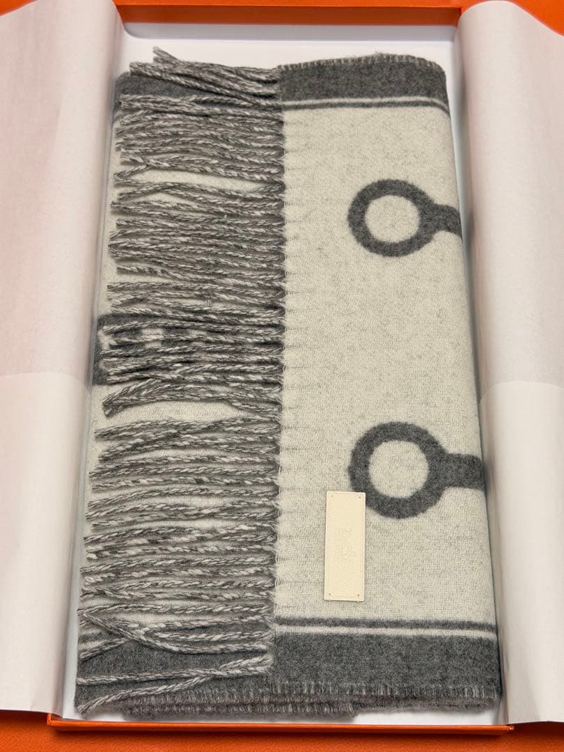 新品未使用　エルメス　HERMES カシミアマフラー　 《モール》　グレー