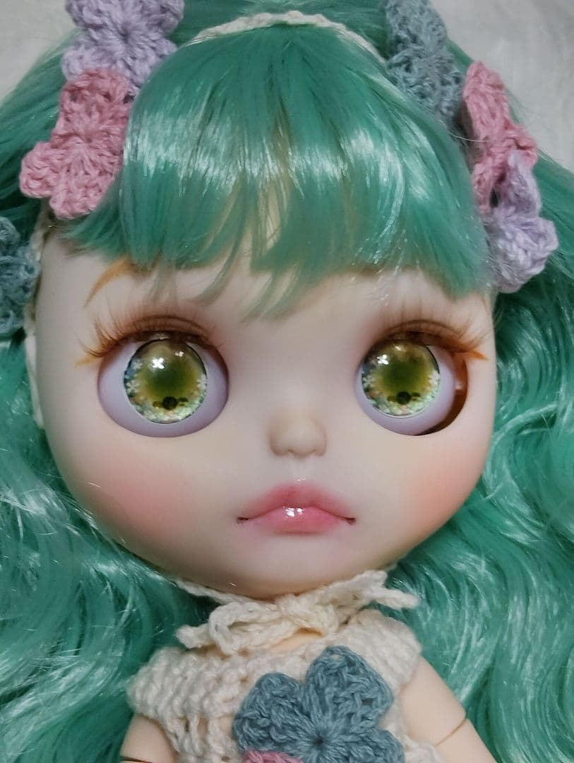 カスタムアイシードール パステルグリーンヘア アウトフィット付き