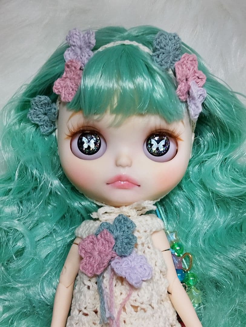 カスタムアイシードール パステルグリーンヘア アウトフィット付き