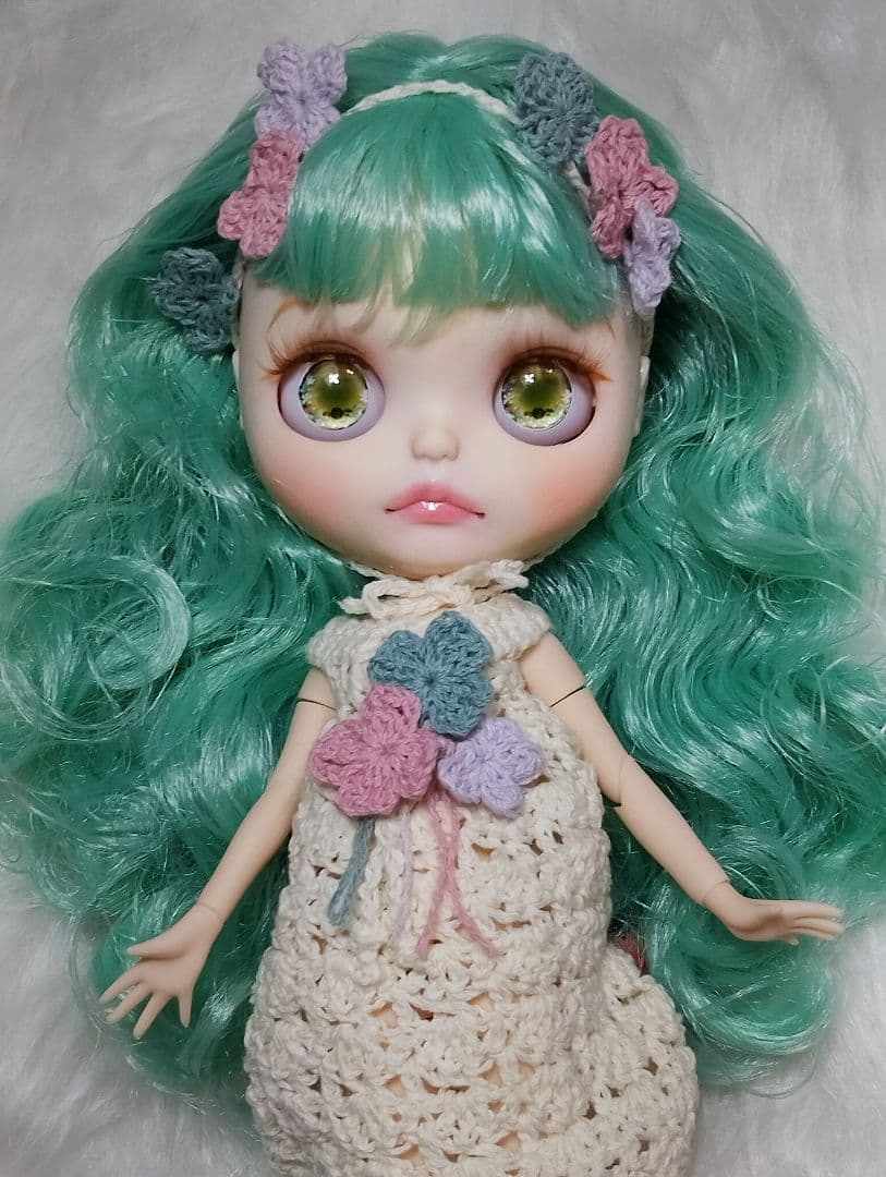 カスタムアイシードール パステルグリーンヘア アウトフィット付き