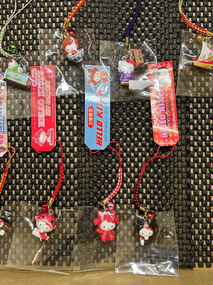 レア　ご当地キティ　根付け　ストラップ　まとめ売り　サンリオ　ハローキティ