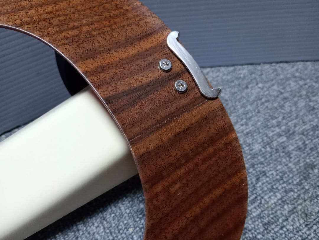 エレクトリックバイオリンYAMAHA YEV 104 サイレントバイオリン