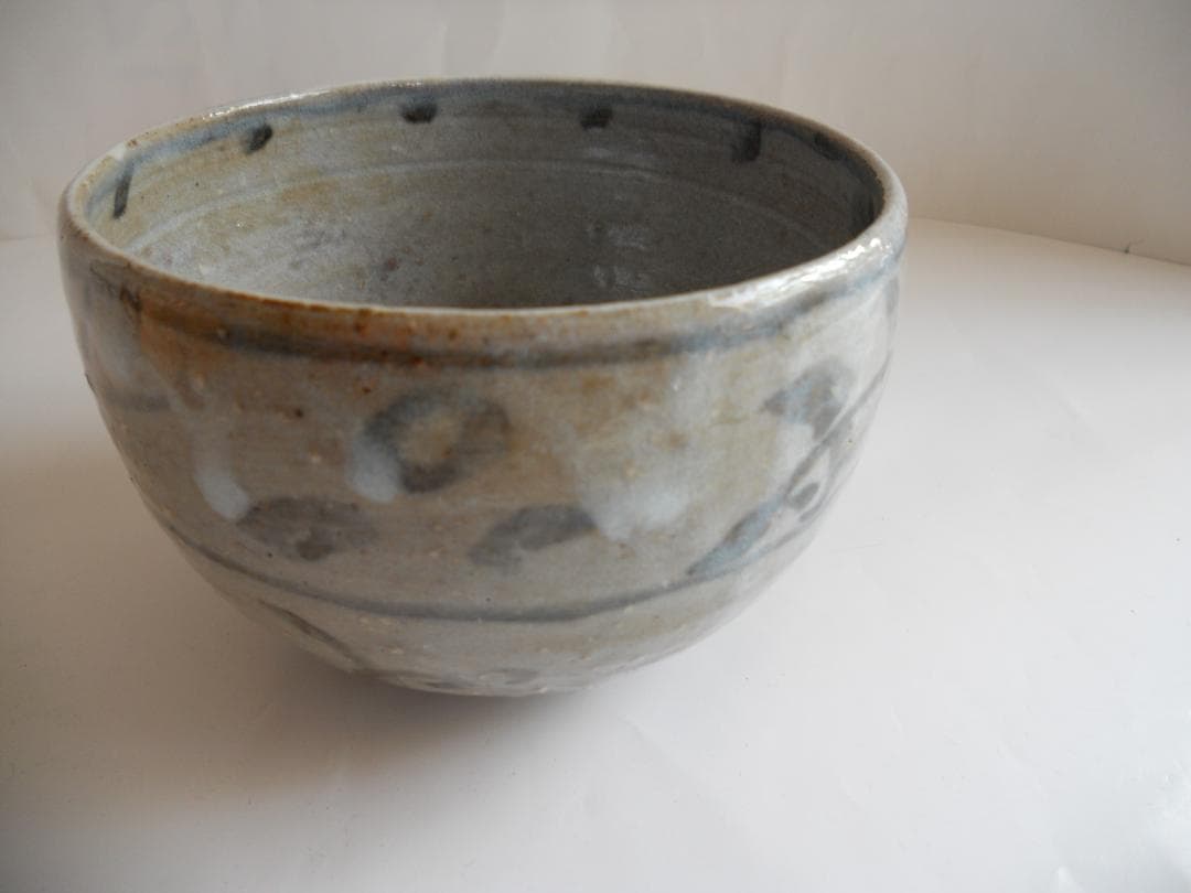 平安 花黄 抹茶茶碗 希少 ヴィンテージ 京焼 茶碗 共箱 新品 未使用 です。