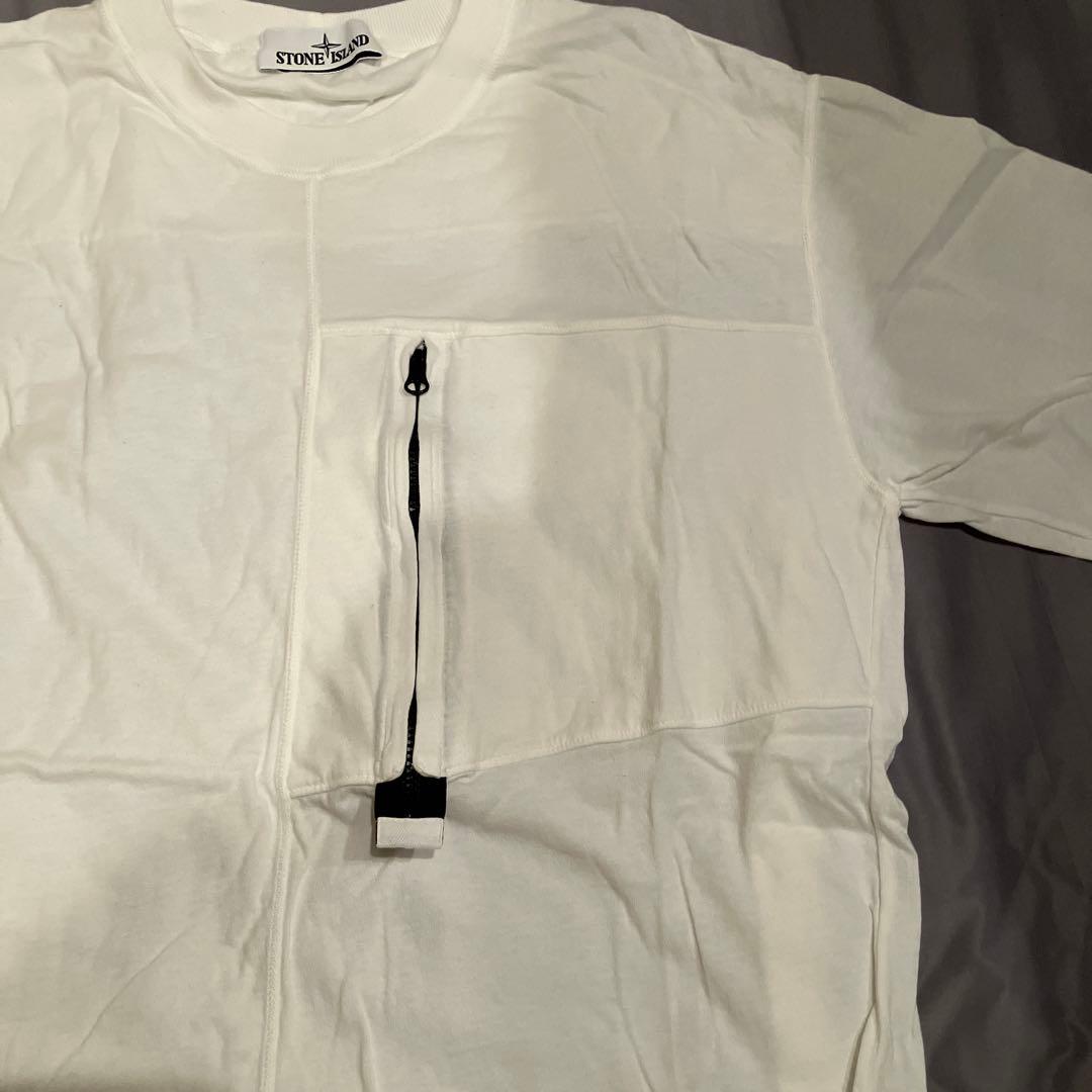 STONE  ホワイト Tシャツ ジッパーポケット付き