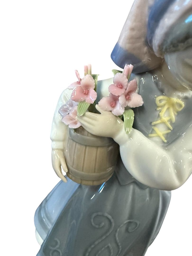リヤドロ LLADR 1416 大事な花かご少女 花かご フィギュリン 置物