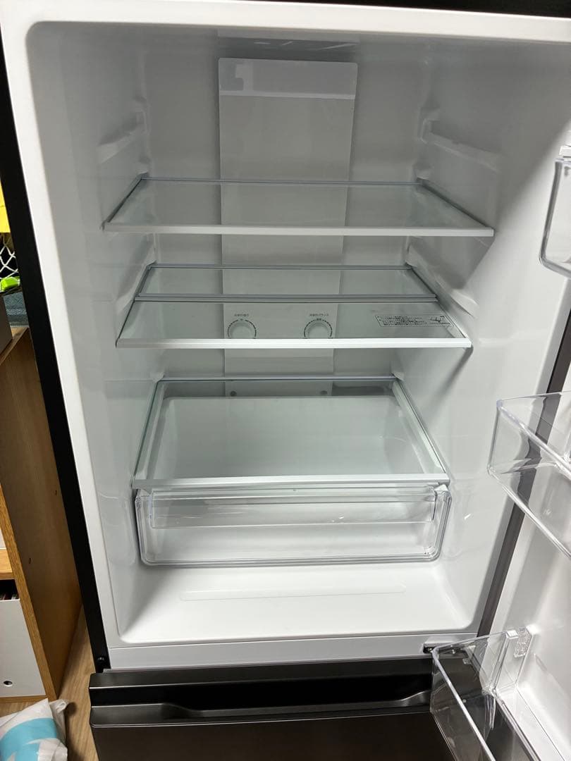 タイムセール❗️アクア　冷蔵庫　AQR-20P 単身用冷蔵庫　200L