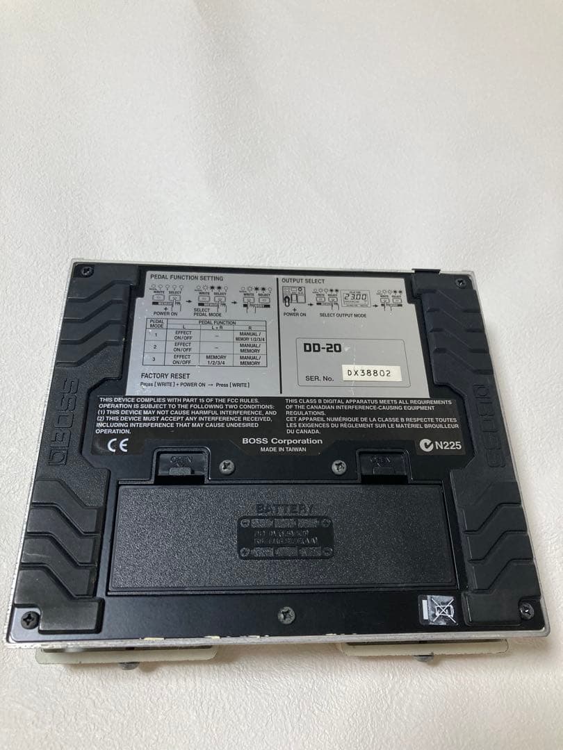 BOSS DT-20 Giga Delay ギターエフェクター