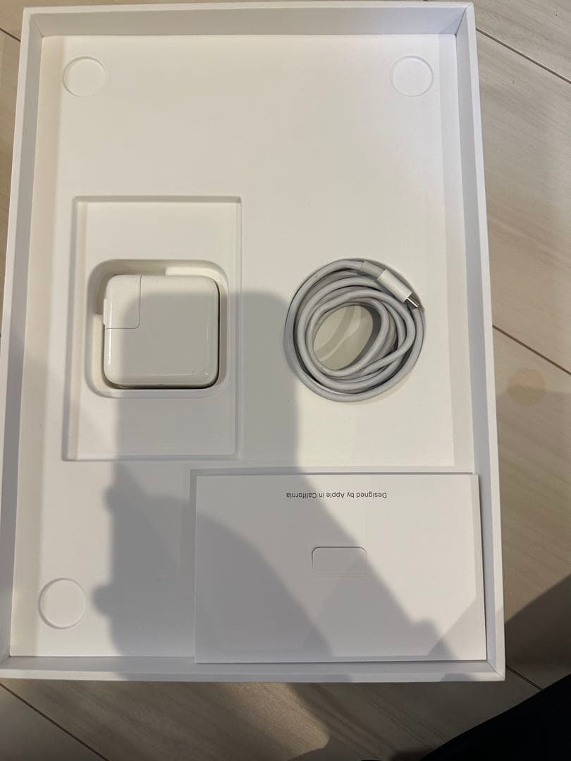 MacBook Air 2019　13インチ/128GB/8GB /i5