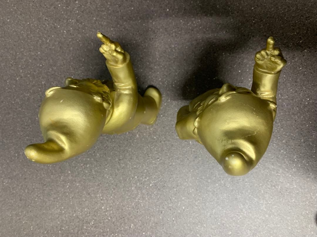 Unconventional Dwarf by Ottmar Hor アート