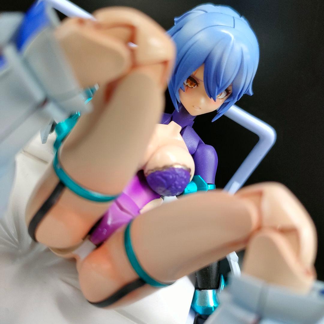 メガミデバイス　皇巫（オウブ) スサノヲ　氷女帝　レガリア【塗装完成品】