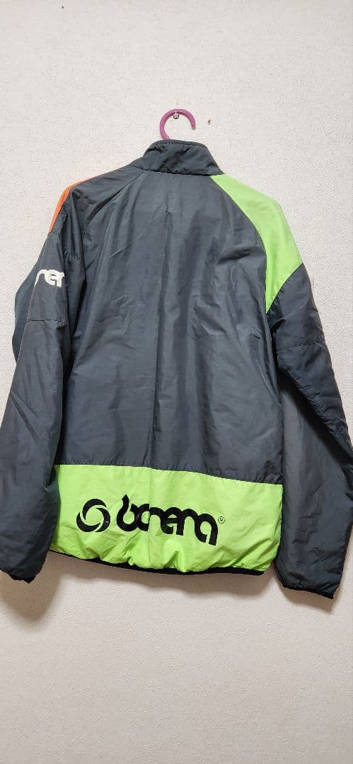 青森山田サッカー部エンブレム入りウインドブレーカー