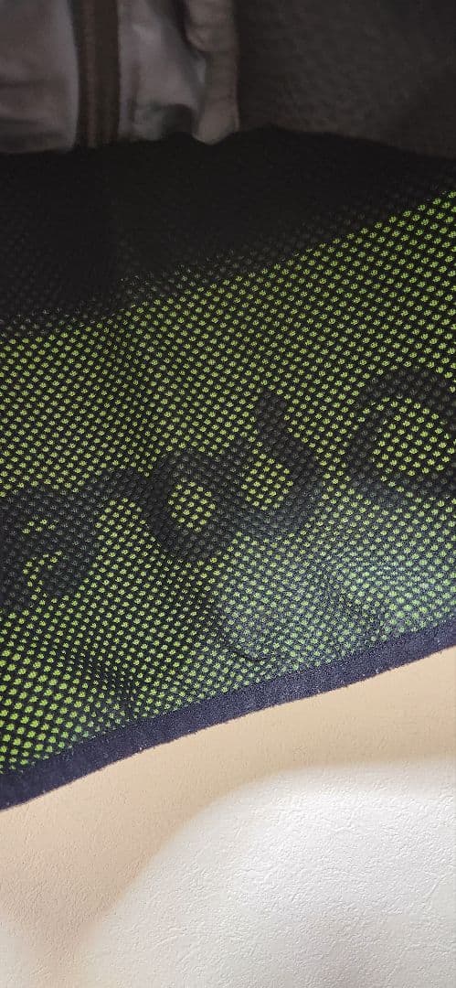 青森山田サッカー部エンブレム入りウインドブレーカー