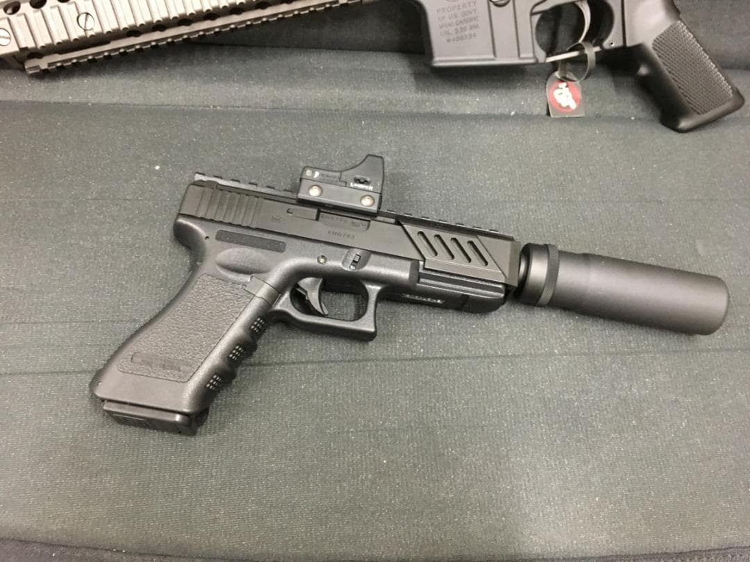 東京マルイ　電動ハンドガングロック18C カスタム　4点セット　新品