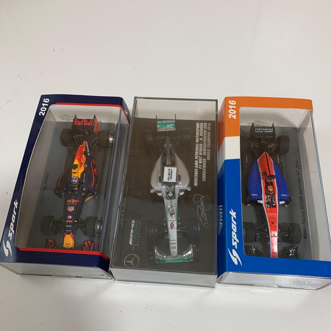 F1 2016 ニコ・ロズベルグ ミニカー