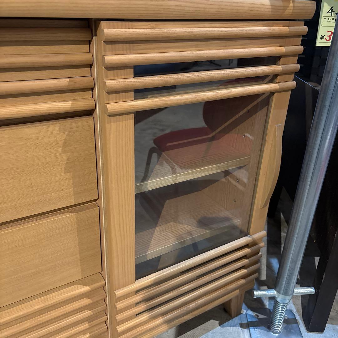 木製スリットデザインキャビネット