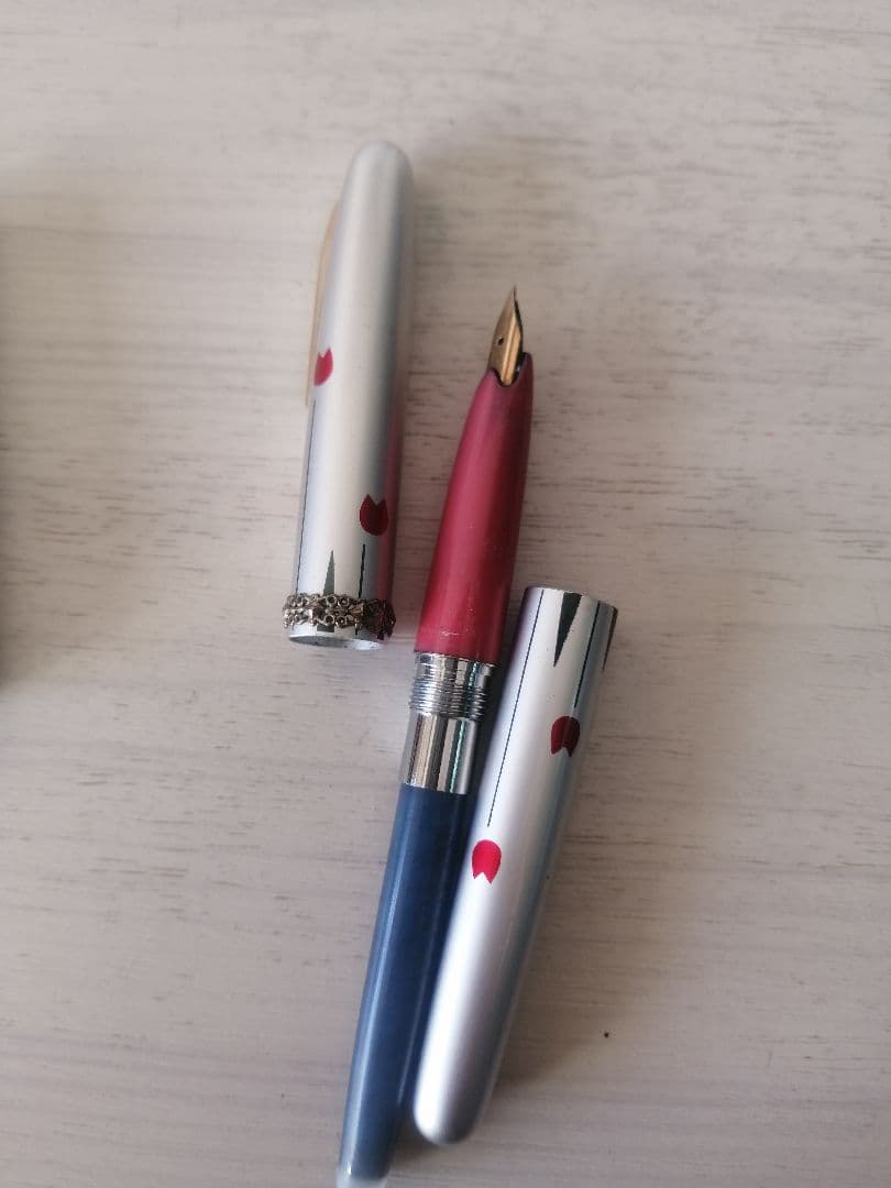 現状万年筆二本