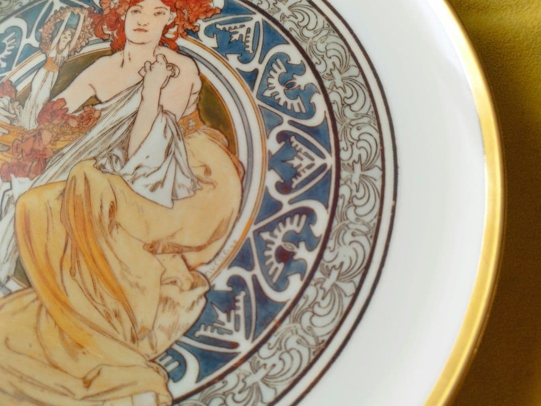 希少品 ミュシャ大皿：パリのシンボル 直径31cm 金縁