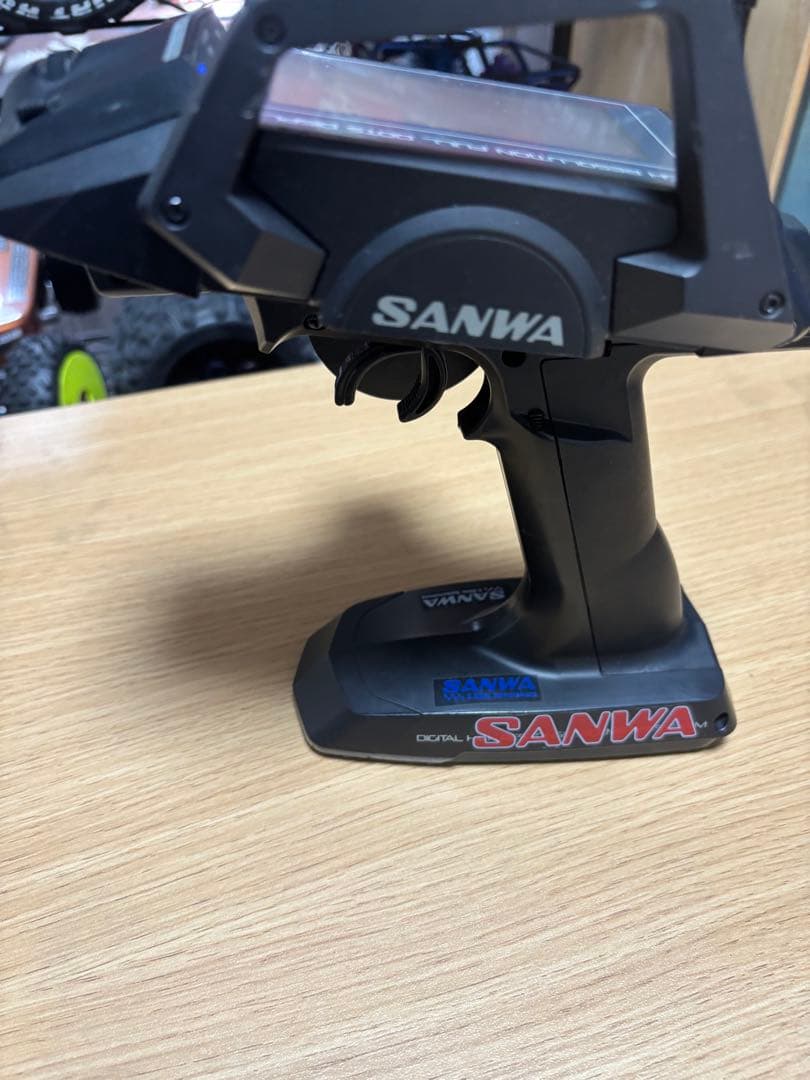 ド*メ様 SANWA M12 送信機