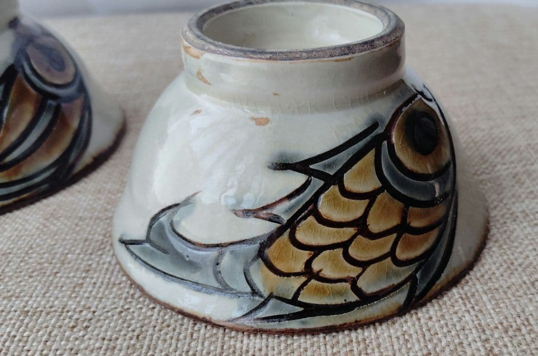 宮城須美子さん作　やちむん　魚模の小鉢2客セット