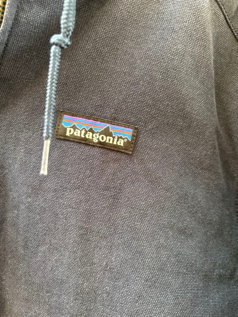 patagonia ラインドキャンバスフーディ