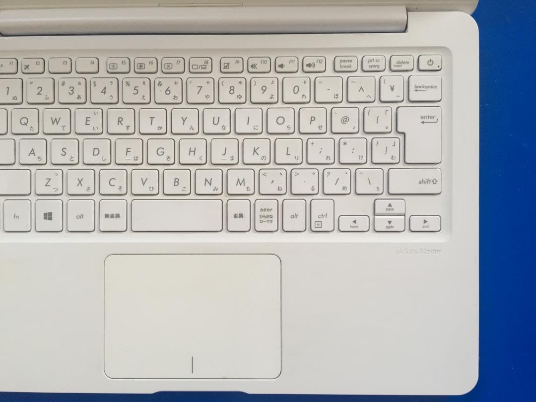 ASUS E406S 14型TFT液晶　薄型・コンパクト ノートパソコン