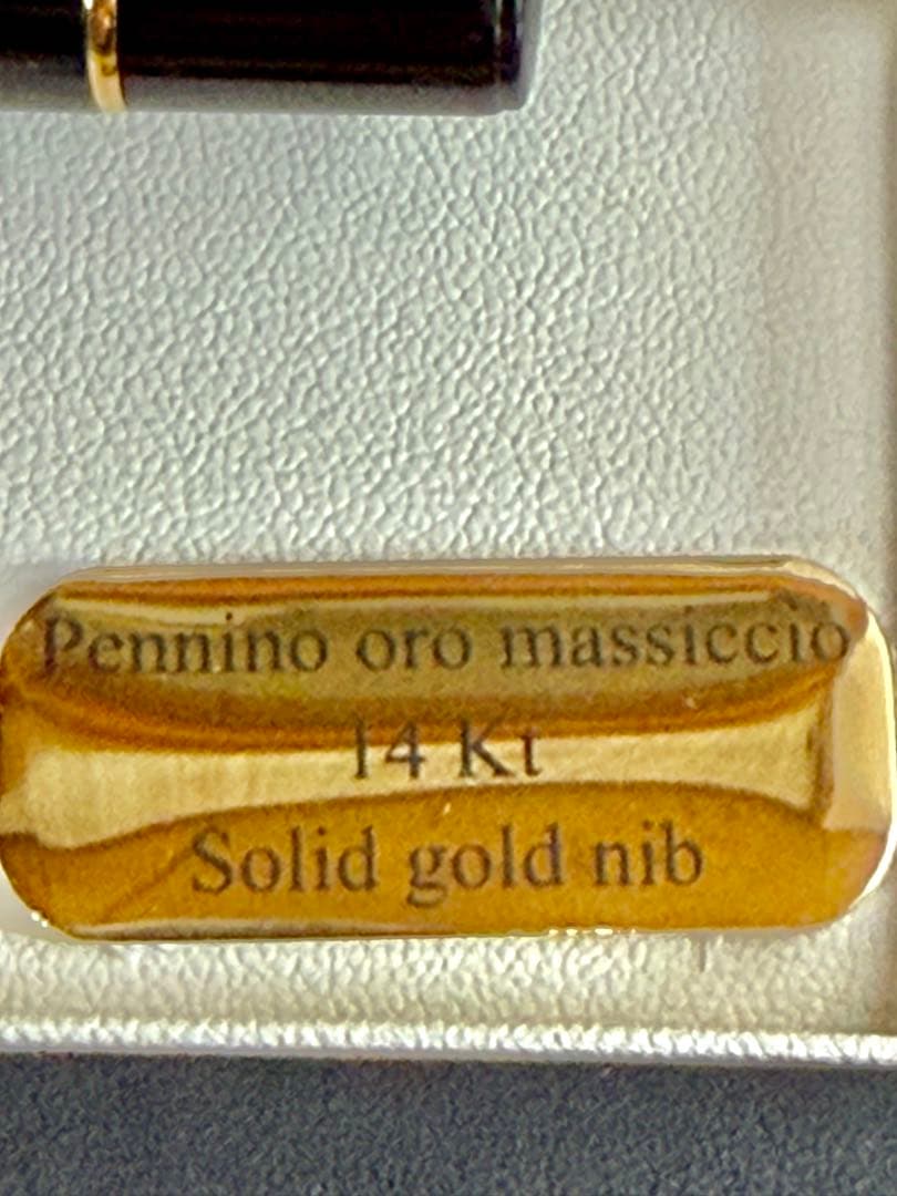 10万❗️アウロラオプティマ　ブラックF