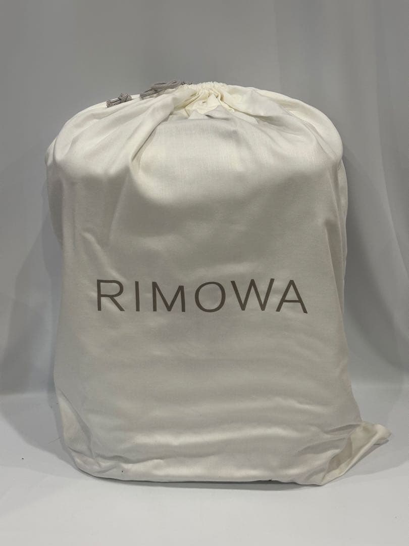 中古品RIMOWAリモワ×PORSCHEポルシェホワイト キャリーケース32L