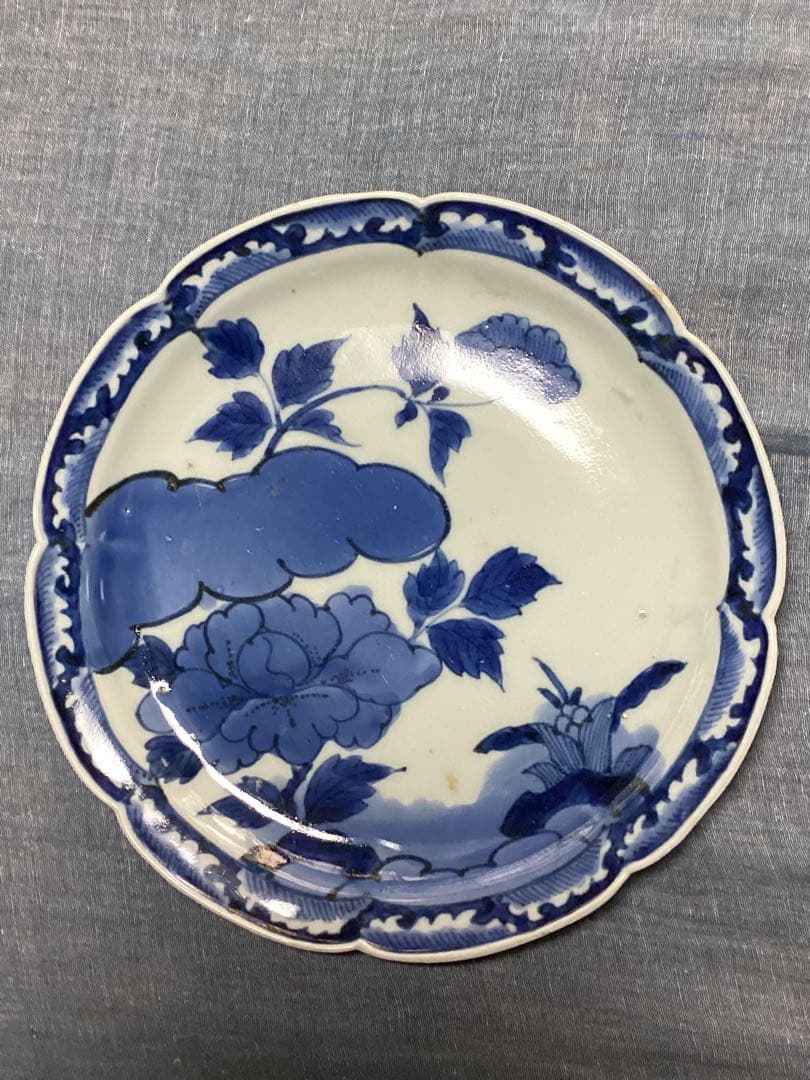 骨董品　大明製染付牡丹図七寸皿　時代物