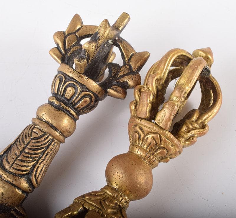 チベット密教法具　銅鍍金　文殊菩薩　利剣　ガドゥガ　八鈷杵　金剛杵　V4138B