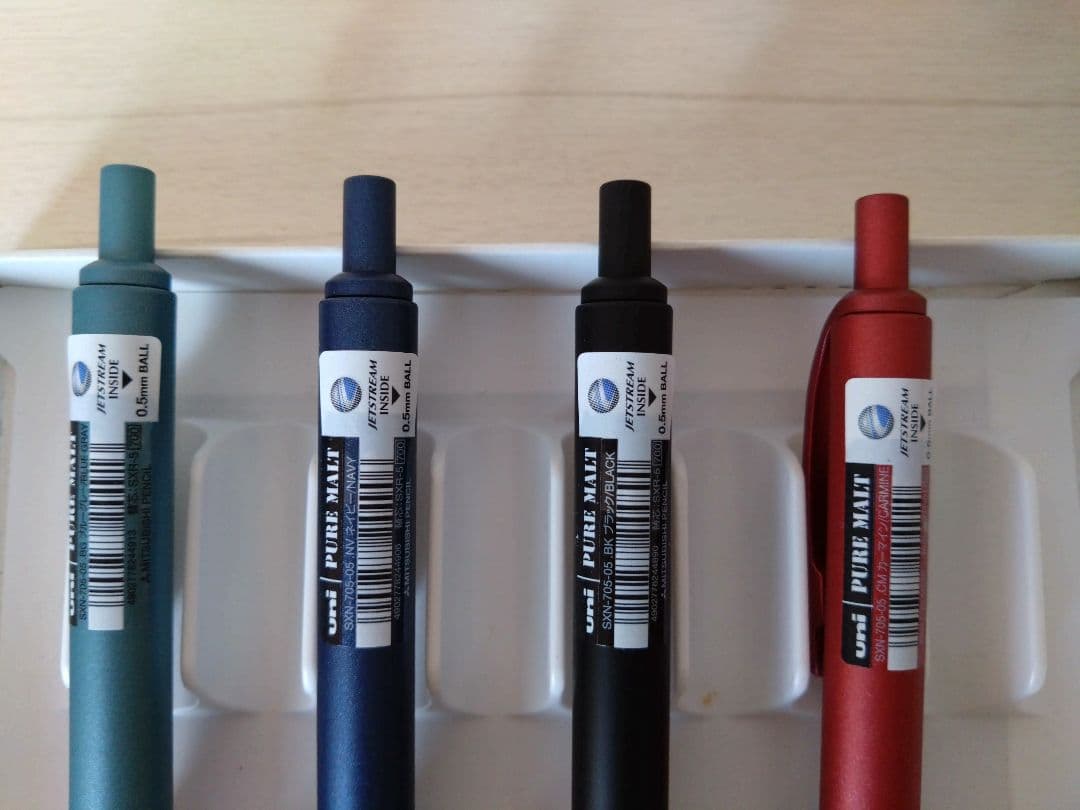 ジェットストリーム　ピュアモルト　インサイド　0.5ミリボールペン　4本　uni