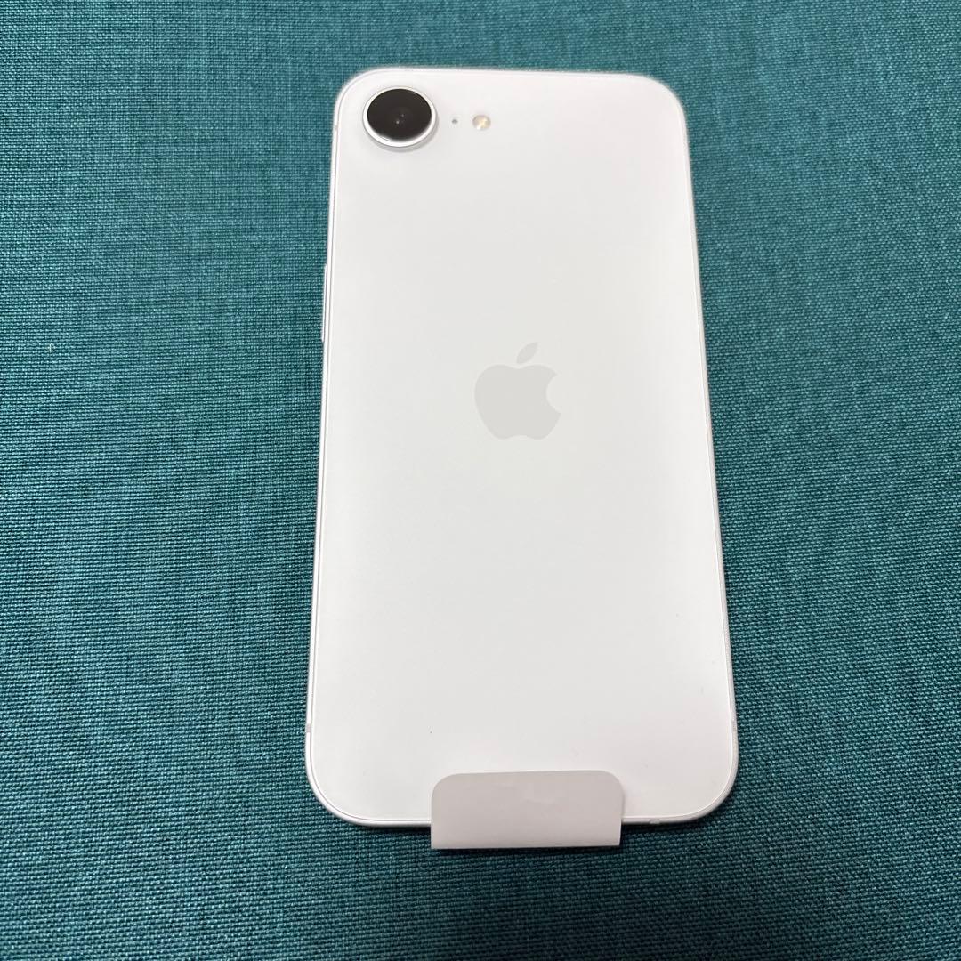 iPhone16e 128GB ホワイト 新品 SIMフリー おまけつき