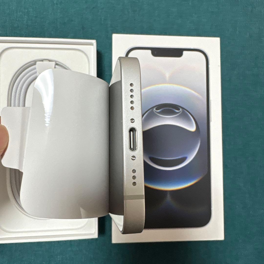 iPhone16e 128GB ホワイト 新品 SIMフリー おまけつき