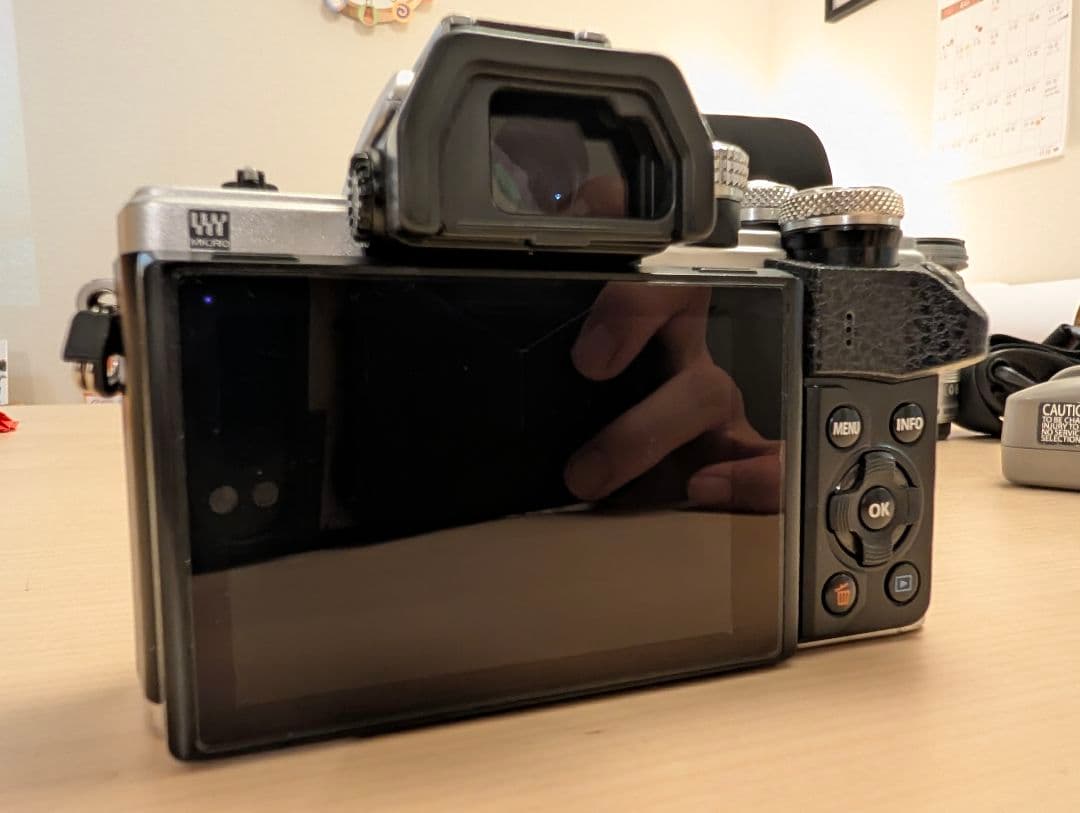 OLYMPUS オリンパスOM-DE-M10MarkII EZダブルズームキット