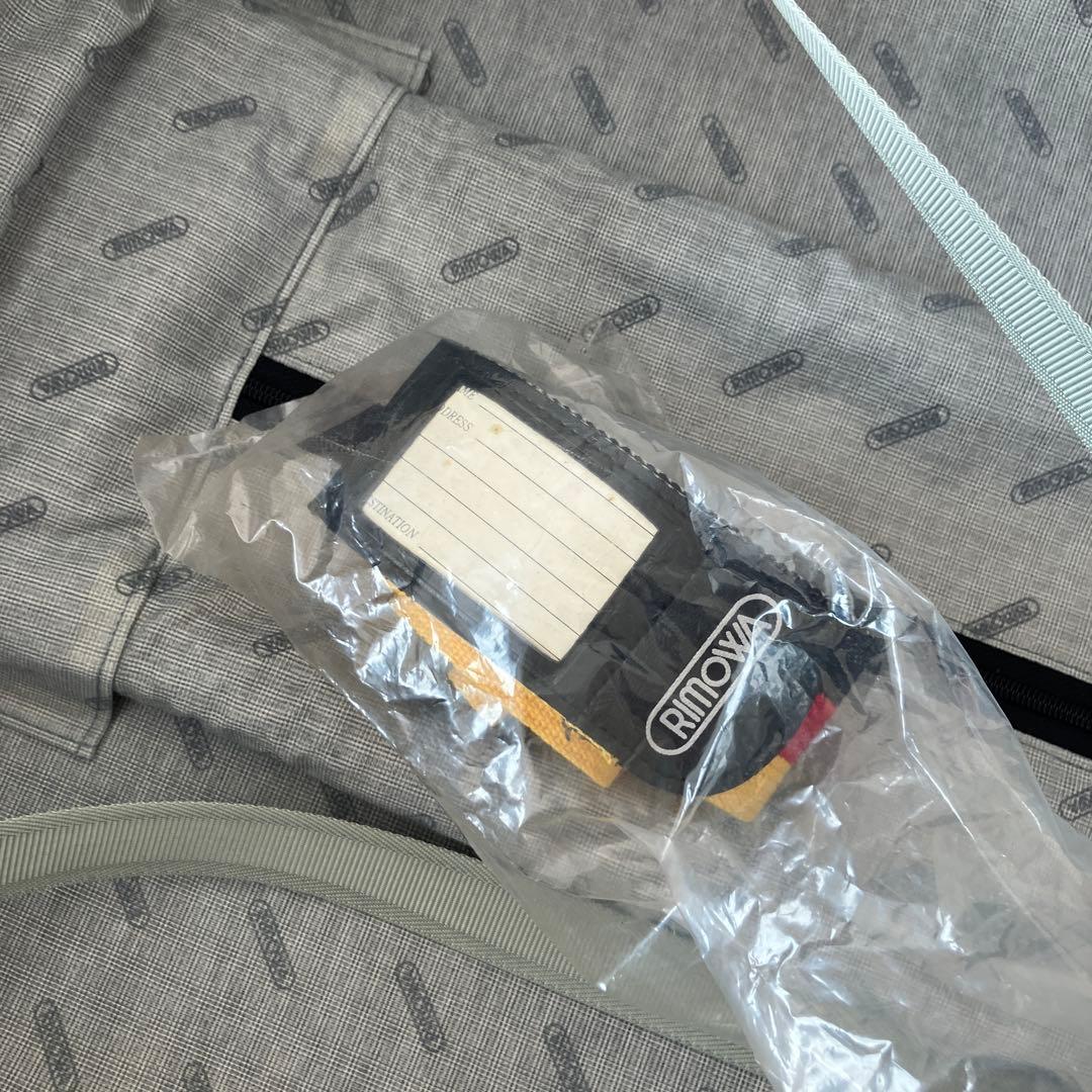 RIMOWAリモワ　ブラックキャリーケース