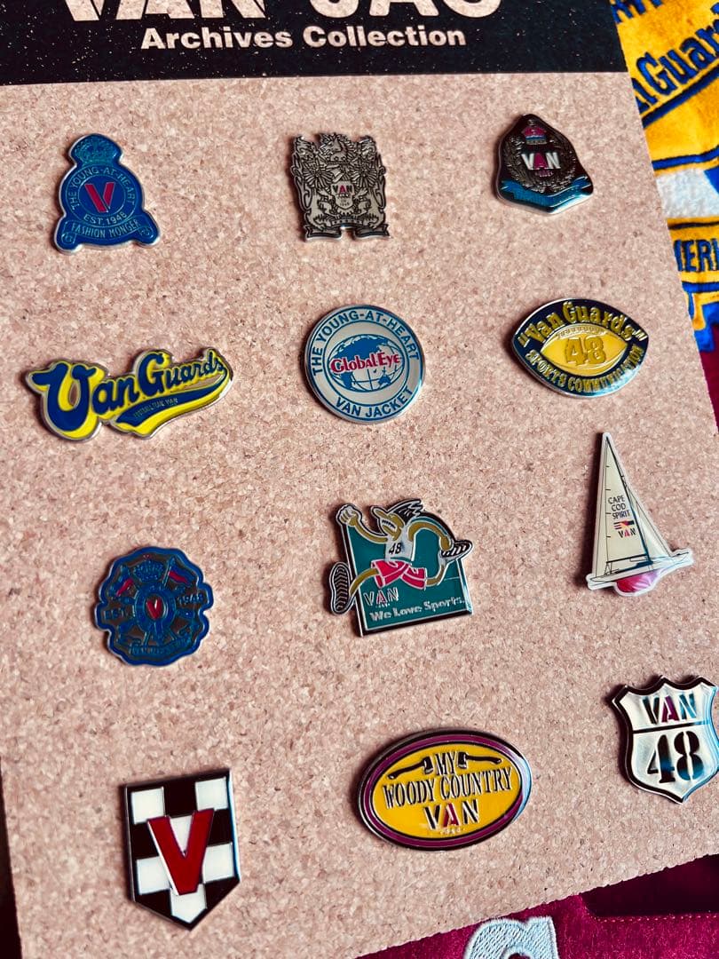 VANJACKET pin badgeコレクションはセット台紙付き新品