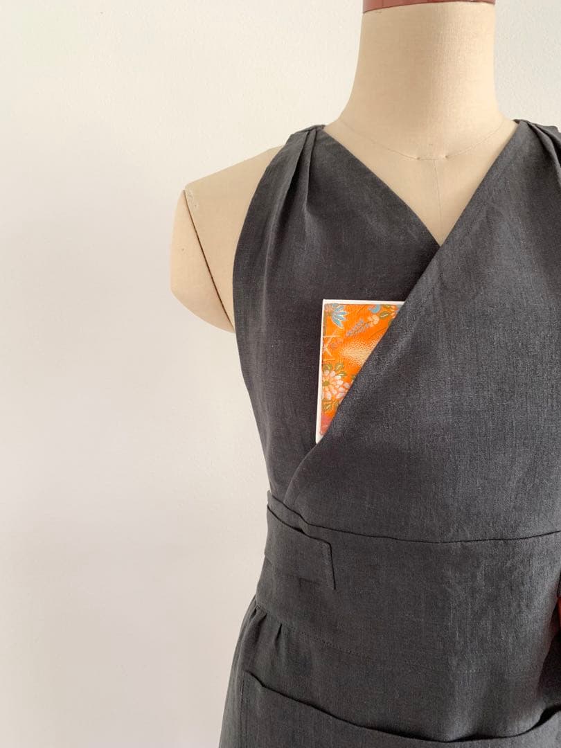 稽古着エプロン　フレンチリネン　チャコール　7-13号