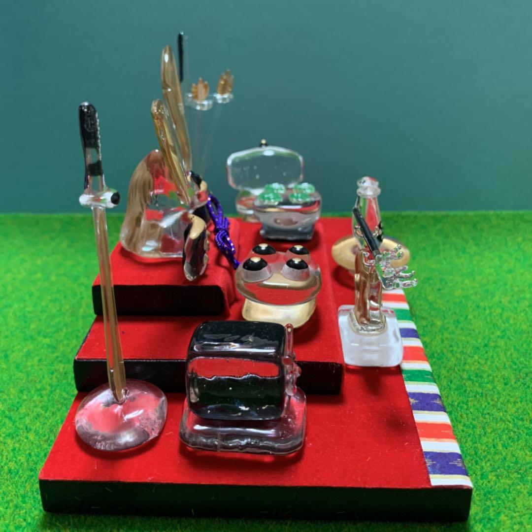 ガラス細工　兜三段飾り