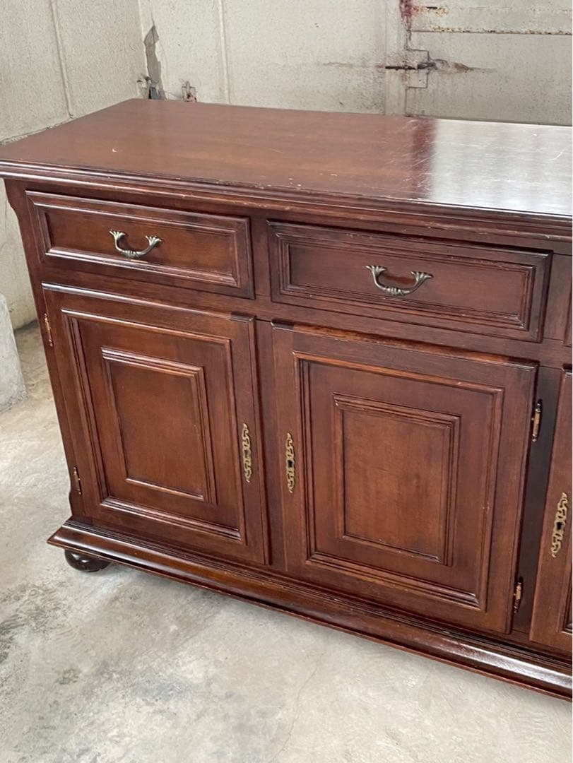 イギリス製　丸脚　高級　サイドボード　　キャビネット