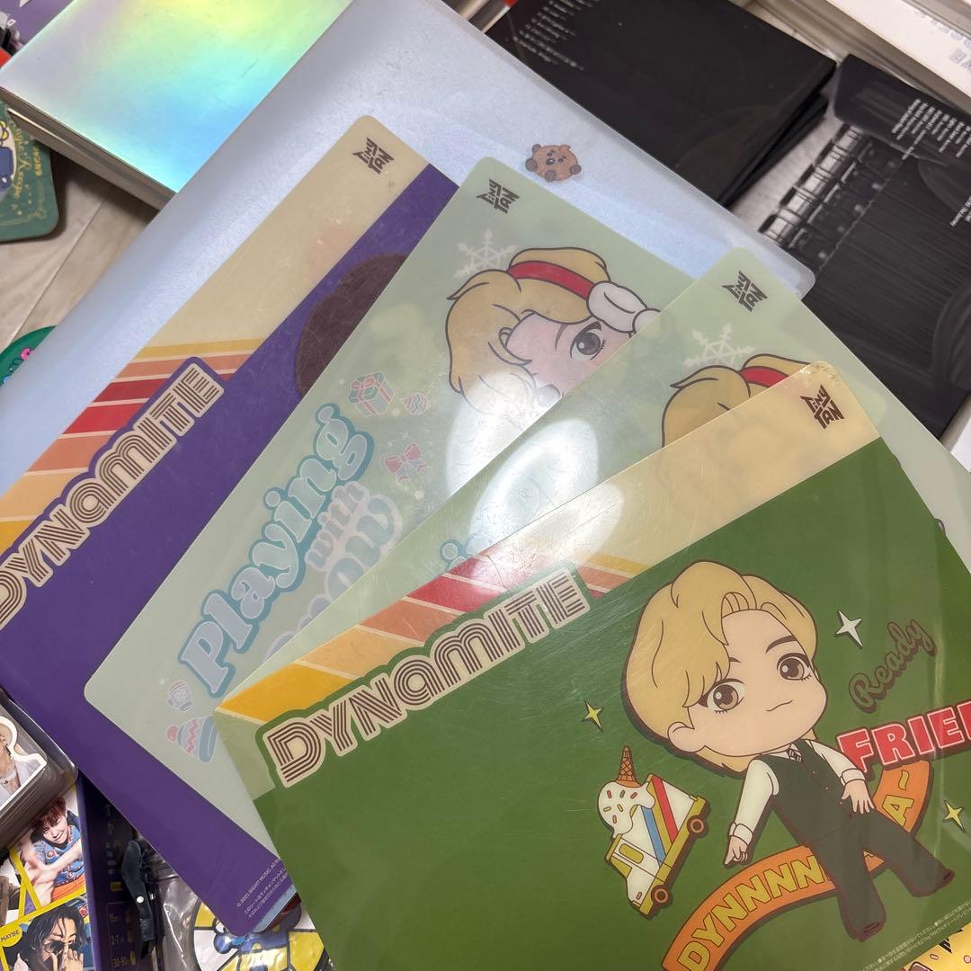 Btsの アルバム、ぬいぐるみ、カード、うちわ諸々まとめ売り