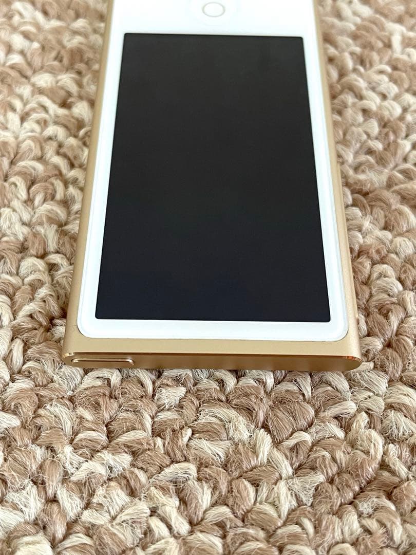 美品 iPod nano 第7世代 ゴールド2015年モデル Bluetooth