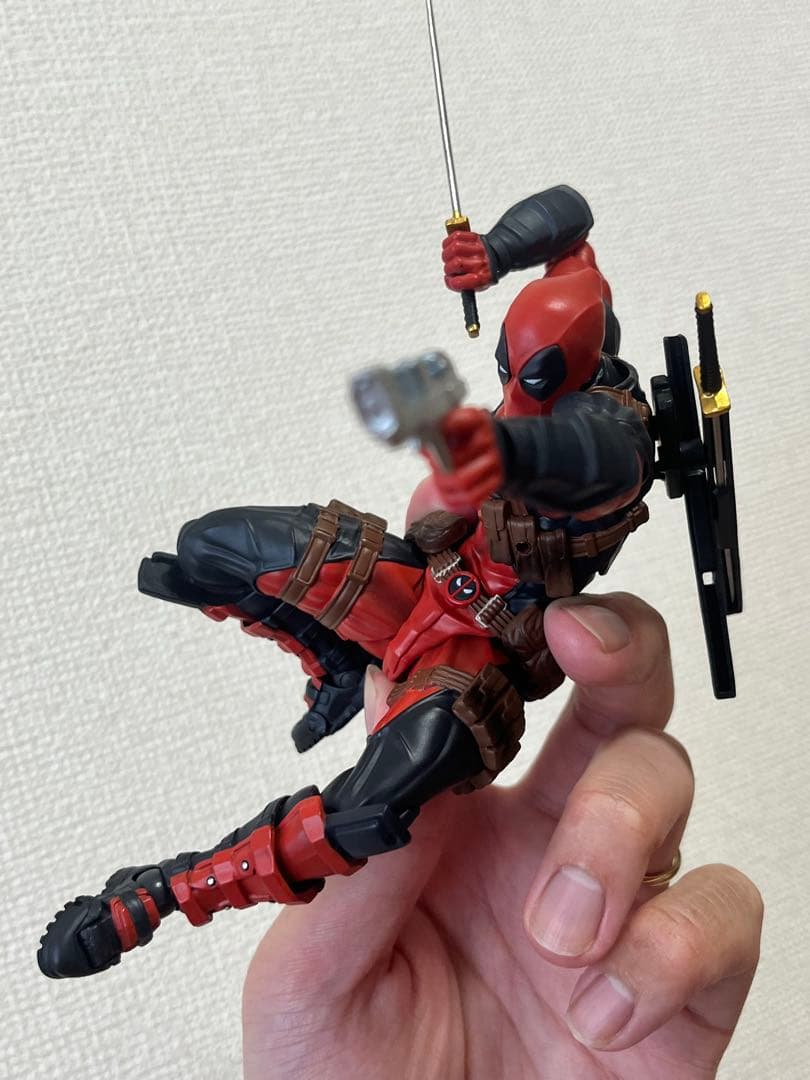 リボルテック　アメイジングヤマグチ　デッドプール Ver.2.5