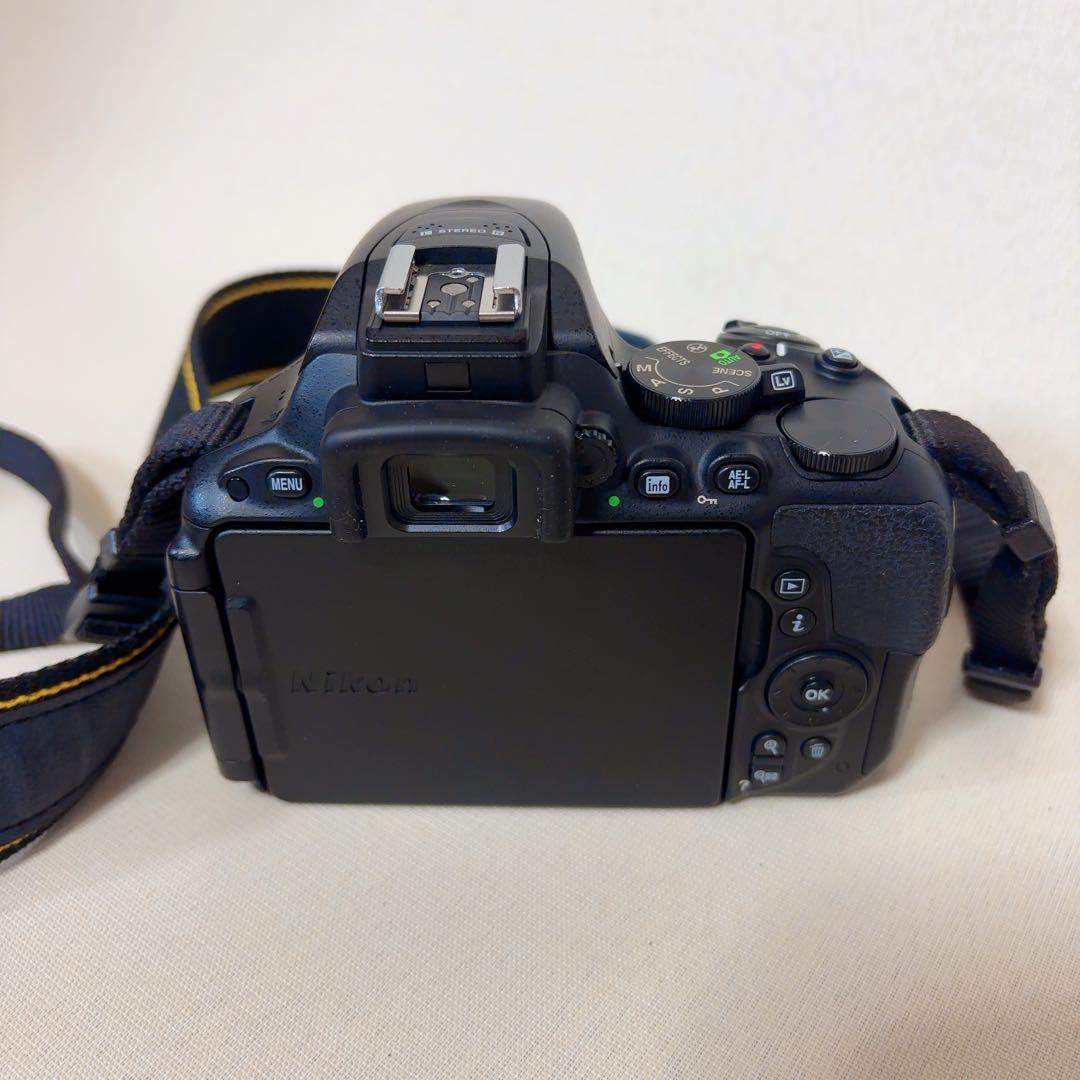 Nikon D5500 バッテリー2個 ボディ デジタル一眼レフカメラ 本体