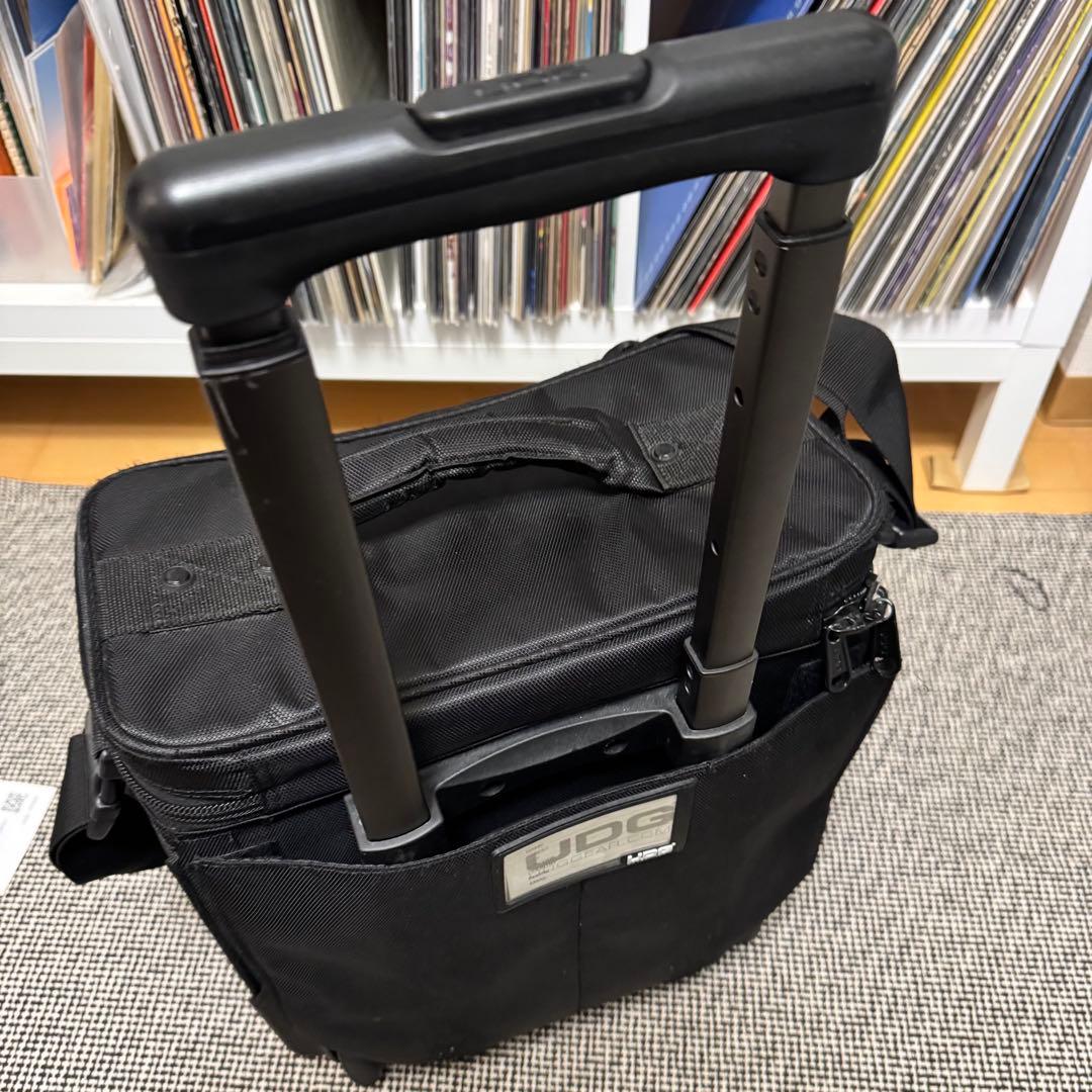 UDG ブラック レコードバッグ