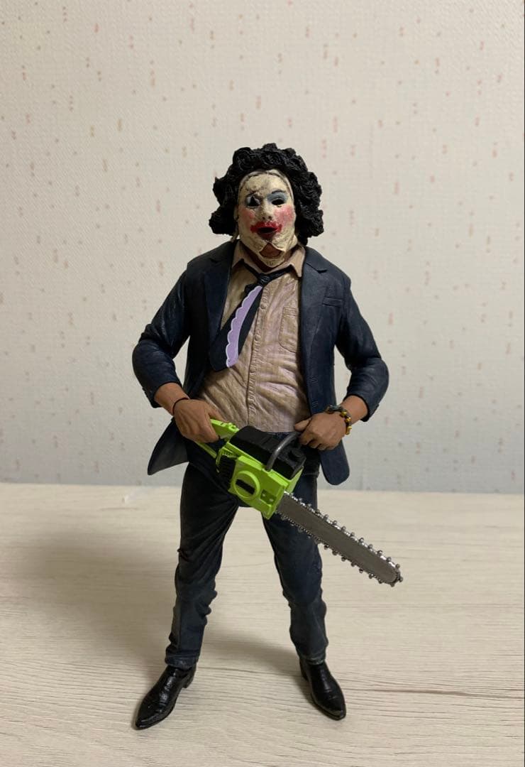 NECA レザーフェイス　プリティウーマン